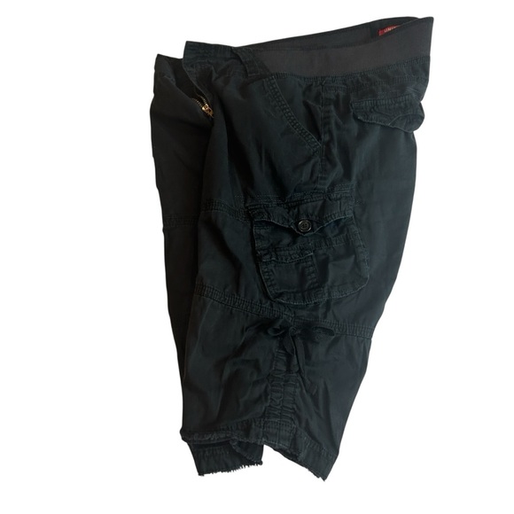 Distressed Holes Unionbay Cropped Cargo Capris Black, Stretch Waist Pant 7 - Picture 11 of 16